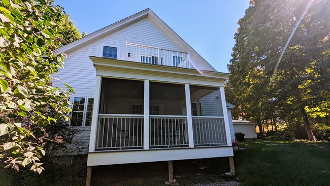 Building Photo - 5 Lower Ladd Hill Rd