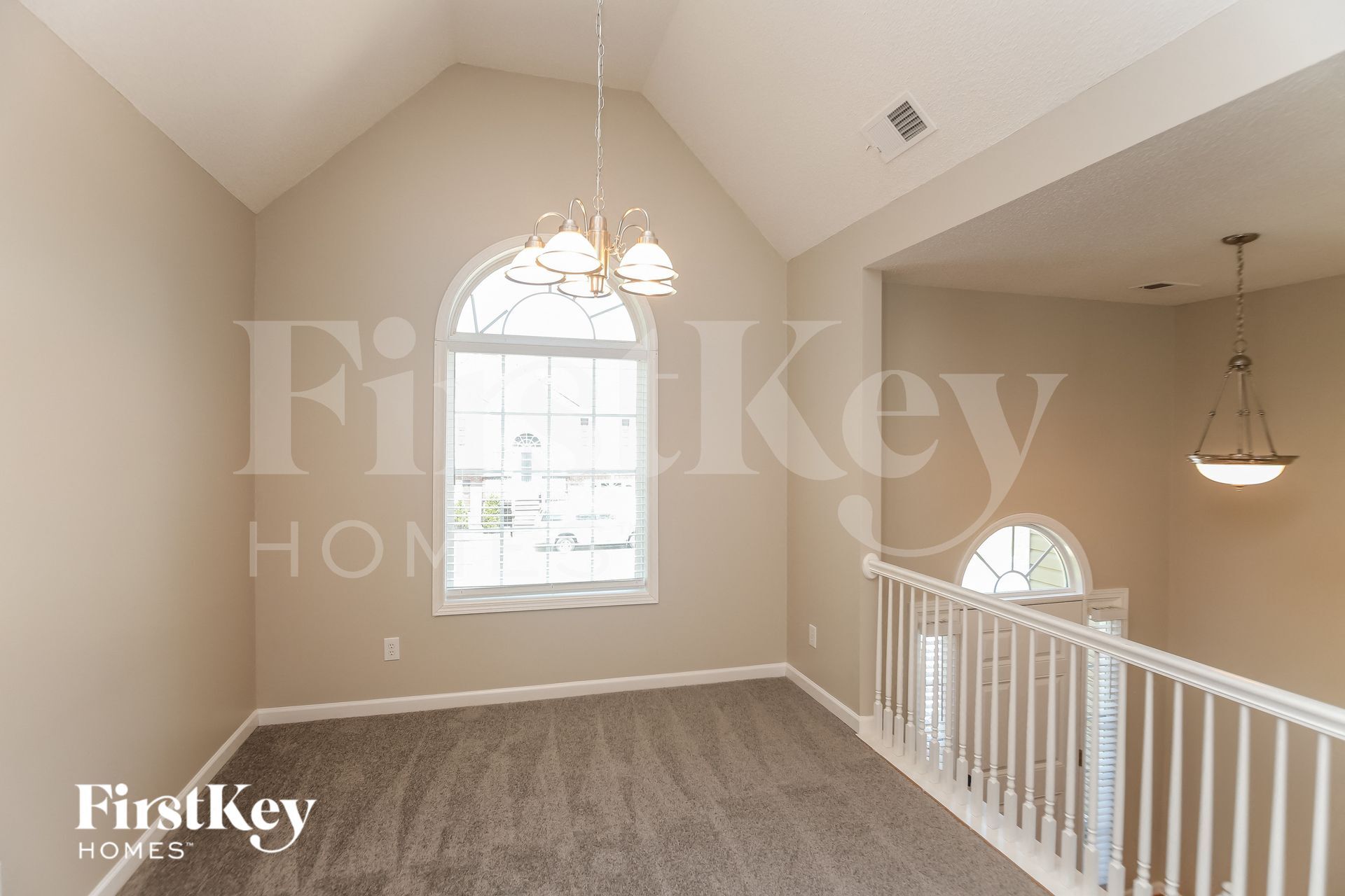 Building Photo - 136 Four Oaks Dr