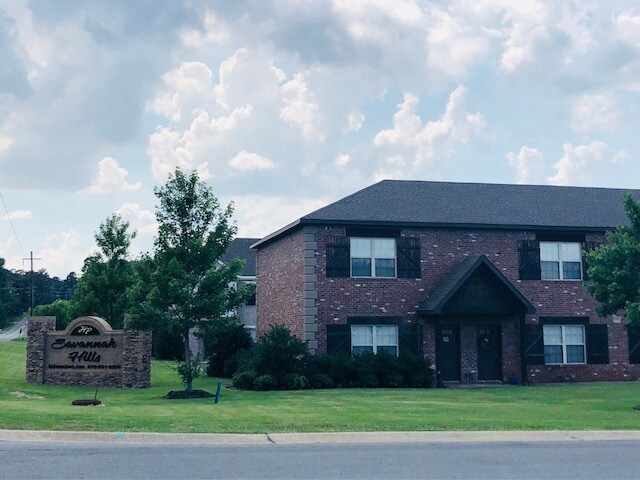 Building Photo - 954 E Craighead Forest Rd
