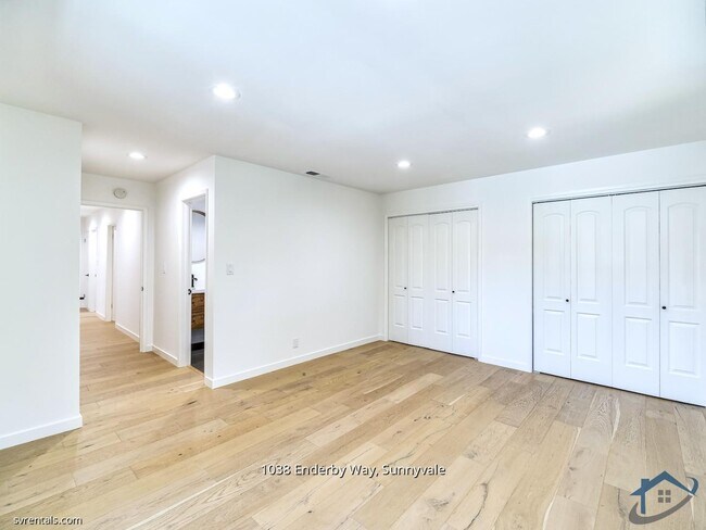 Building Photo - 1038 Enderby Way