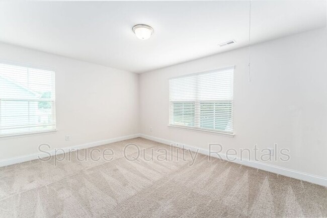 Building Photo - 102 Marquise Ct