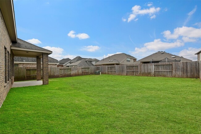 Building Photo - 2411 Lowndes Point