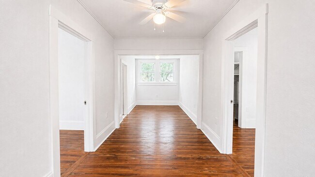 Building Photo - 128 Orange Ave