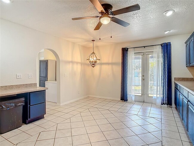 Building Photo - 111 Colomba Rd