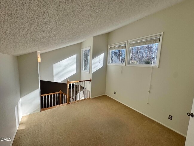 Building Photo - 118 Creeks Edge