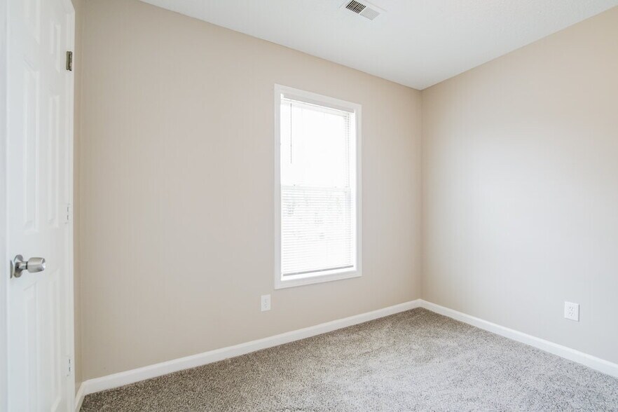 Building Photo - 35 Brantley Cir