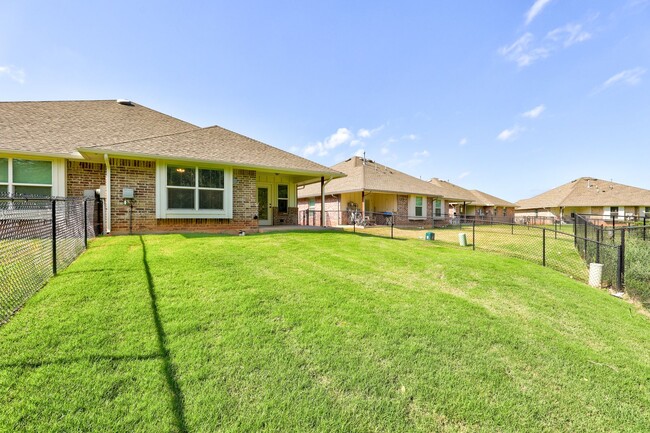 Building Photo - 5804 Campbell Creek Dr