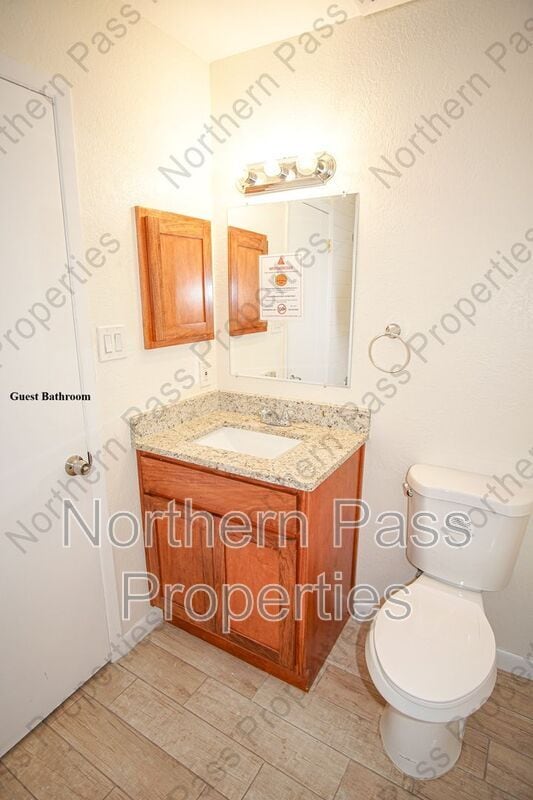 Building Photo - 3425 Risner Pl