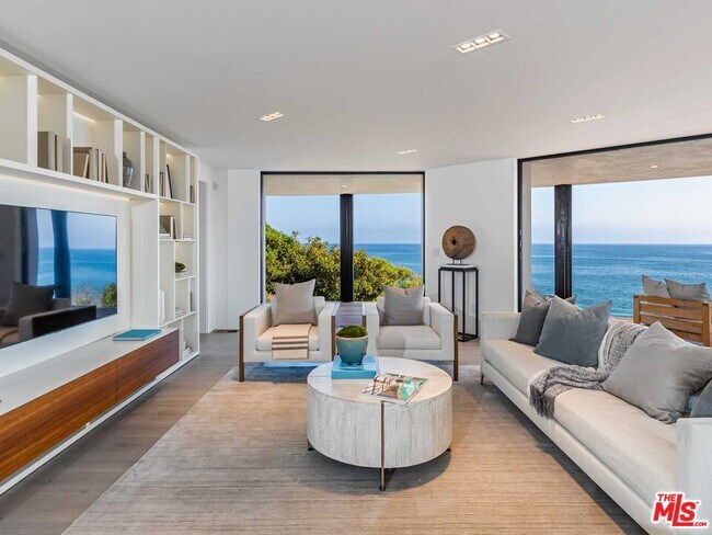 Building Photo - 25225 Malibu Rd