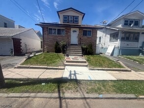 Building Photo - 283 Isabella Ave