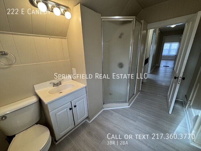 Building Photo - 222 E Canedy-