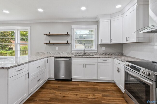 Building Photo - 4301 Richardson Dr NW
