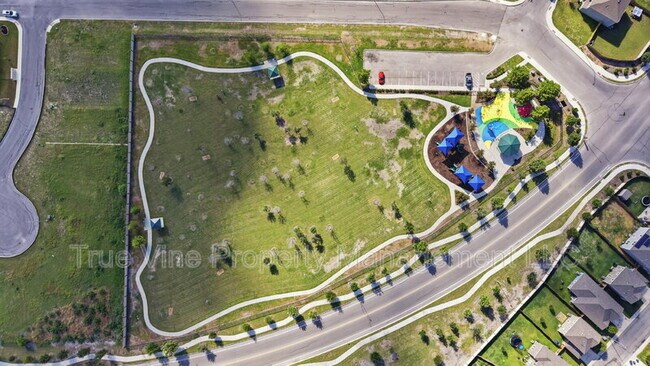Building Photo - 2906 Millikan Dr