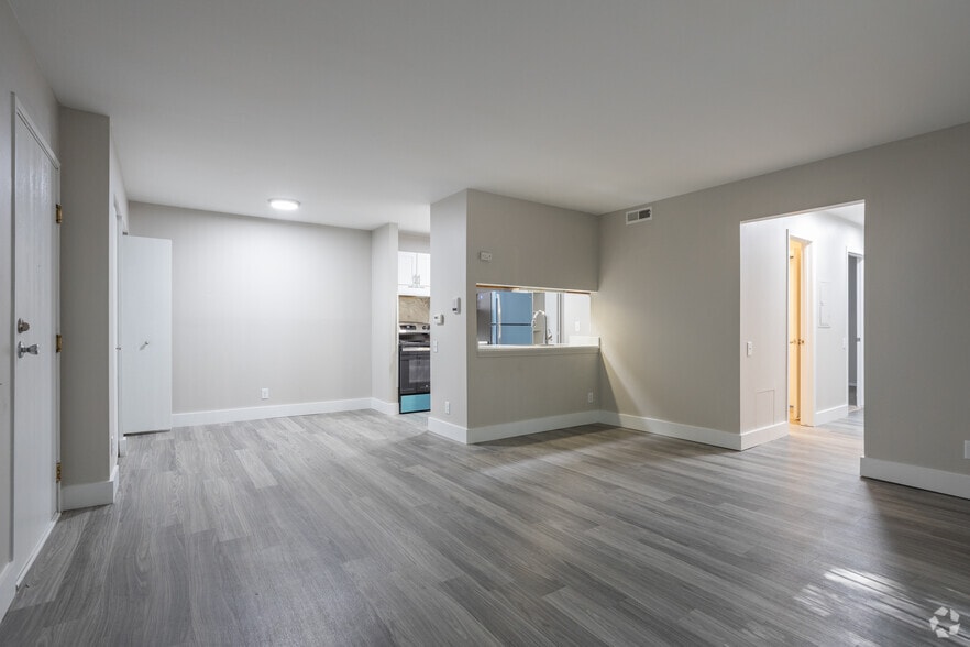 Interior Photo - Parchment Point Townhomes