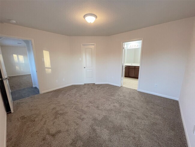 Building Photo - 22510 Guncotton Ave