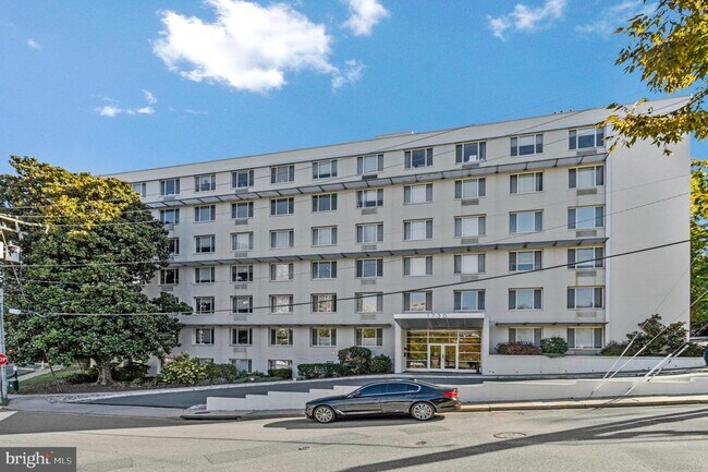Building Photo - 1730 Arlington Blvd