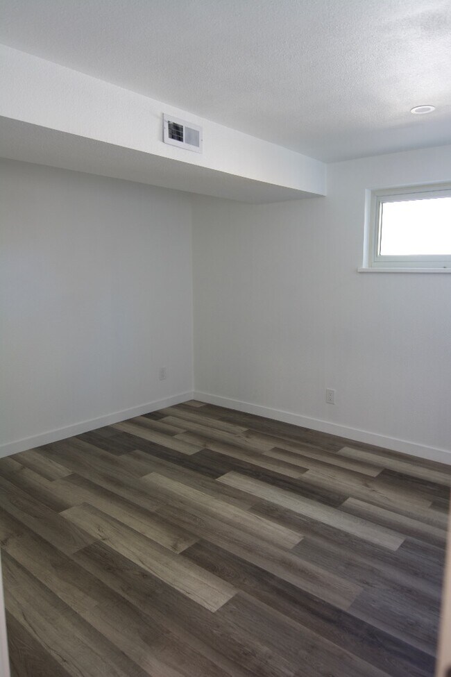Building Photo - 8585 E Costilla Pl
