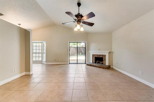 Building Photo - 1406 Collin Dr