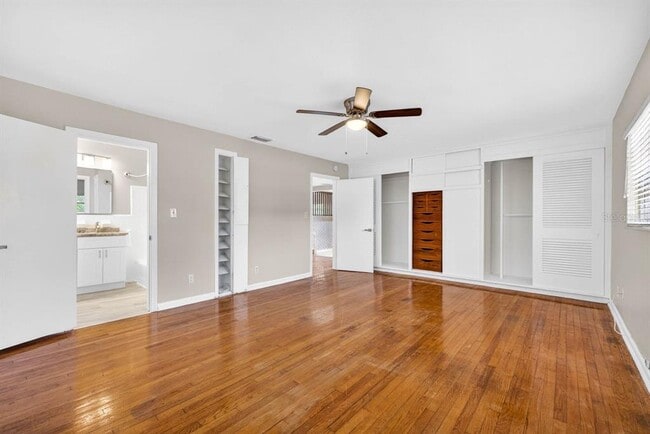 Building Photo - 1310 W Woodlawn Ave