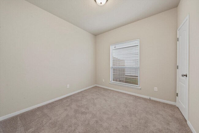 Building Photo - AVAILABLE NOW! Beautiful 3 Bedroom Home Located in Temple, Texas!