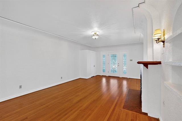 Building Photo - 4140 Normandy Ave