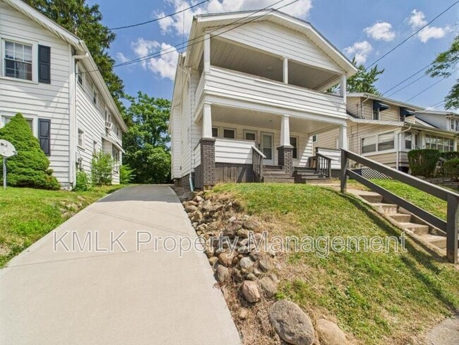 Building Photo - 661 Patterson Ave