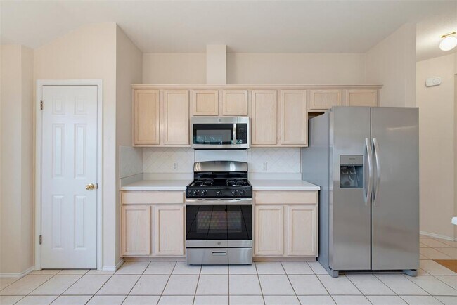 Building Photo - 3705 Crownover St