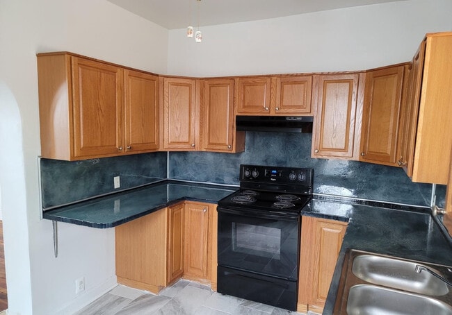 Building Photo - 1281 S Broad St