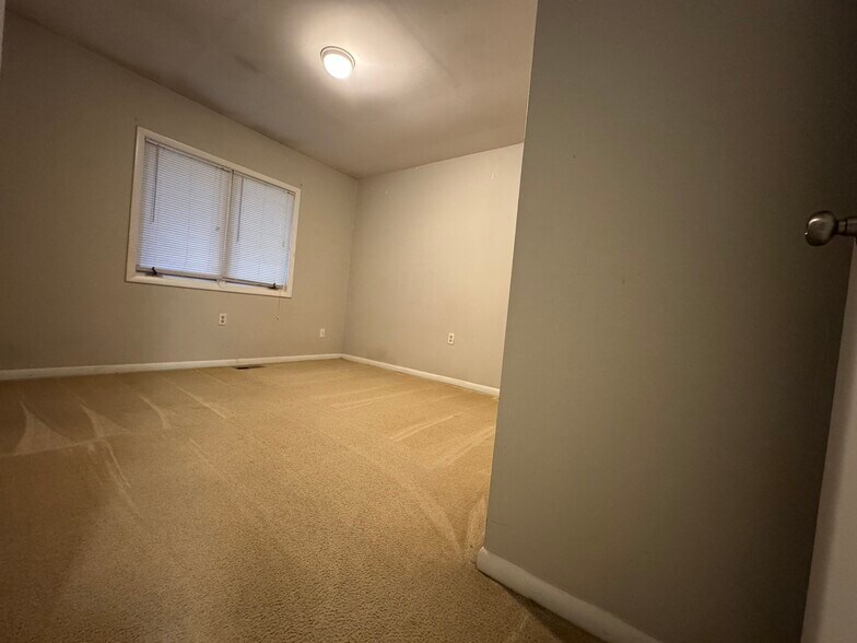 Building Photo - 334 Shenandoah Cir