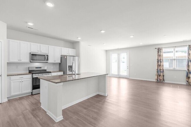 Building Photo - Luxury Living Begins at Home: Where Every Day Feels Like a Retreat; 5BR/3BA, Office