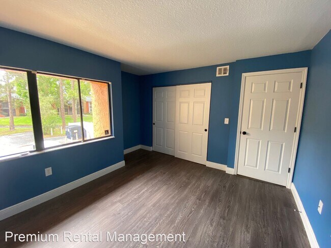 Building Photo - 2 br, 2 bath House - 5896 Windhover Dr