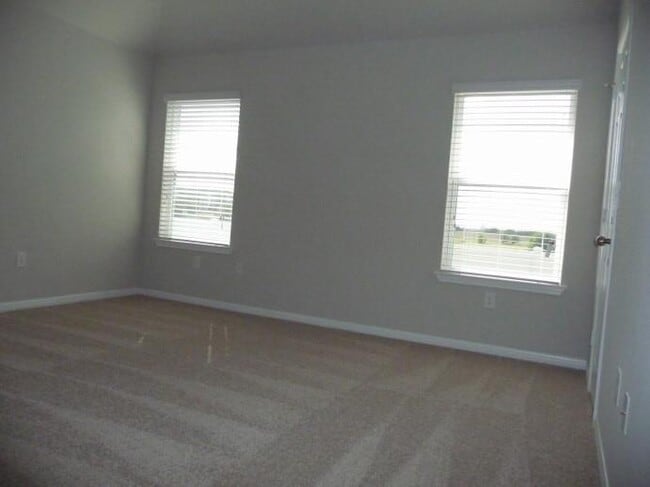 Building Photo - 18409 Bandelier Dr