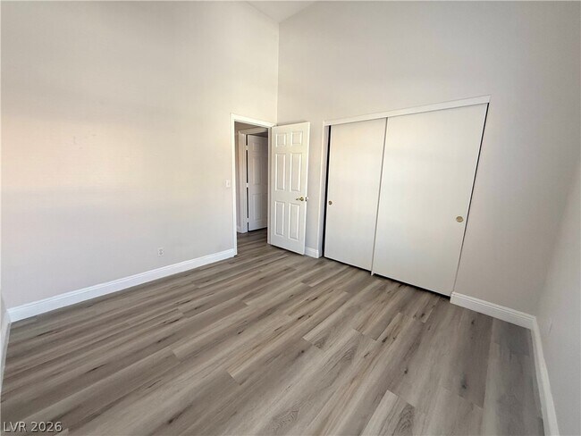 Building Photo - 5125 W Reno Ave