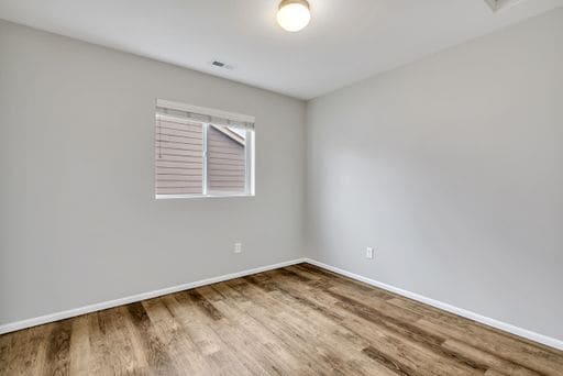 Building Photo - 1927 200 St E