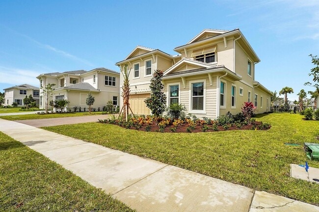 Building Photo - 9341 Crestview Cir
