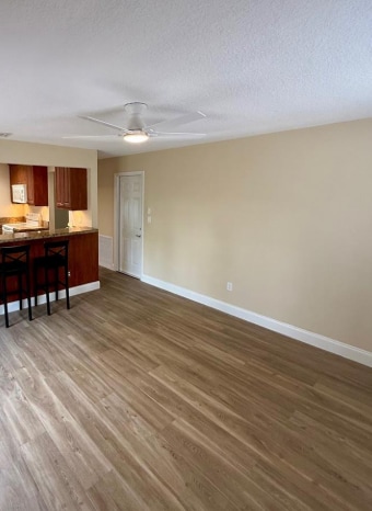 Building Photo - 11561 SW 51st Ct