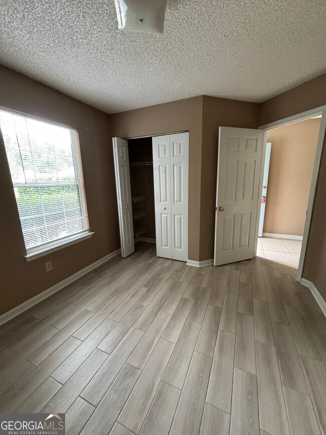 Building Photo - 183 Talbot Ct