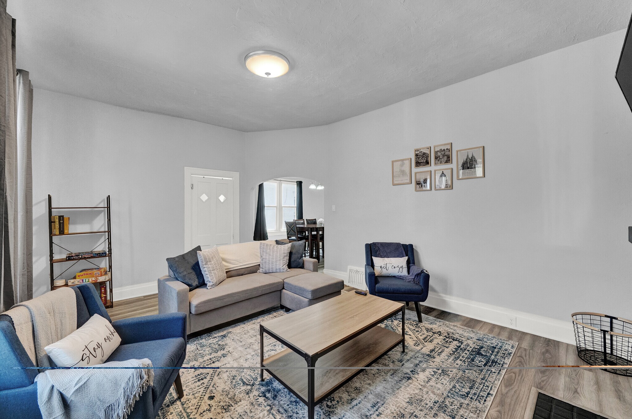 Building Photo - 369 N 300 W