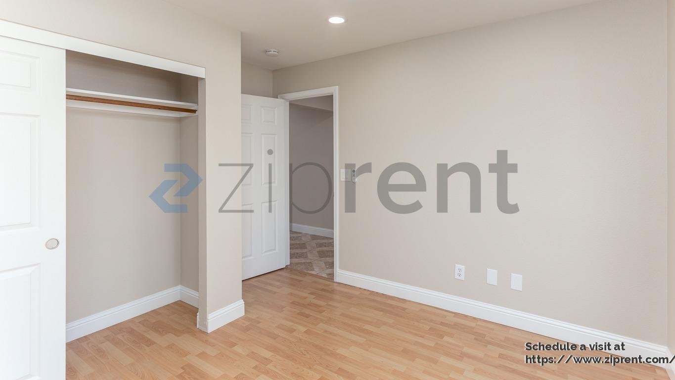 Building Photo - 391 Cll Cabezal