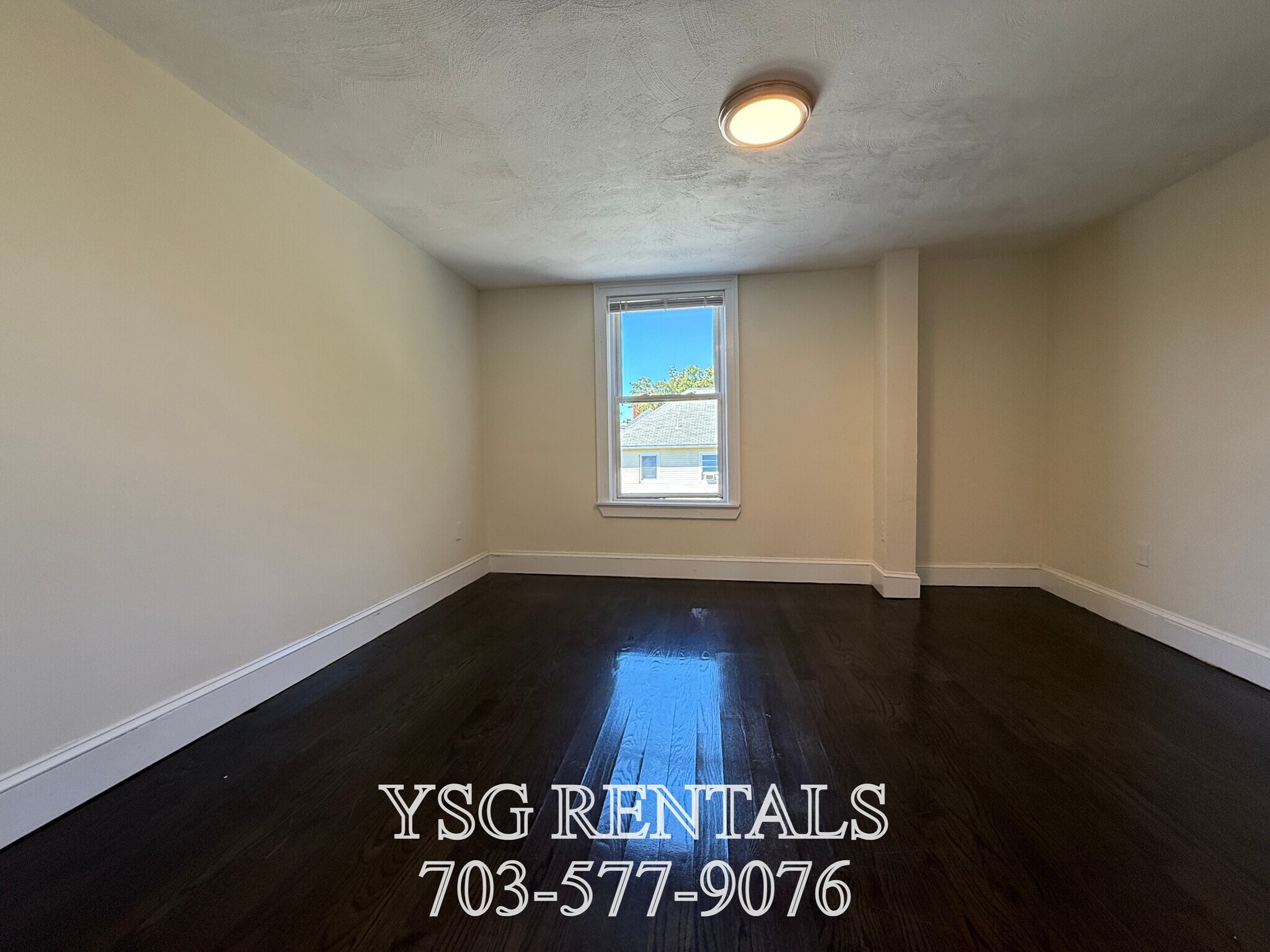 Building Photo - 17 Lambert Ave