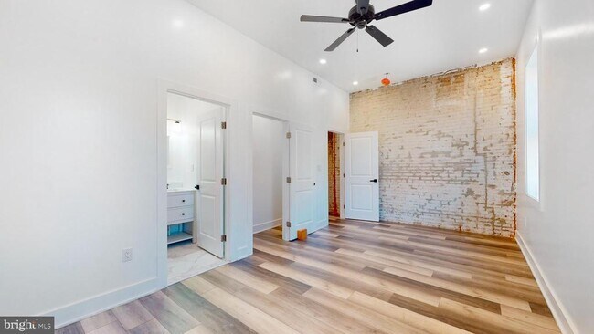 Building Photo - 651 N 16th St