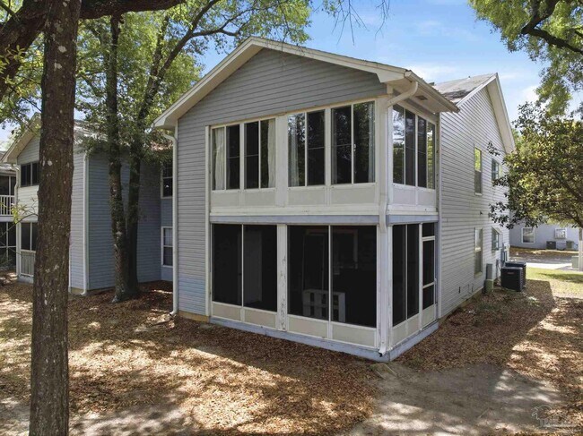 Building Photo - 2813 Langley Ave