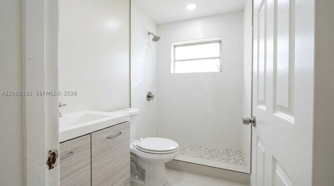 Building Photo - 7238 SW 94th Pl