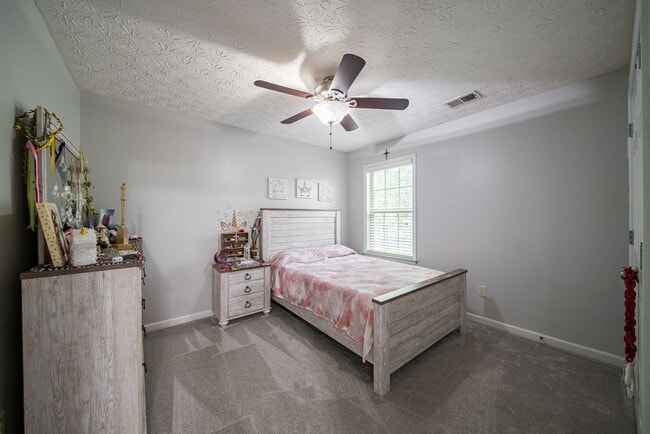 Building Photo - 4 bedroom/3 bath Midland, GA