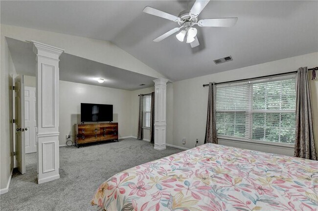Building Photo - 2602 Pierce Brennen Ct NE