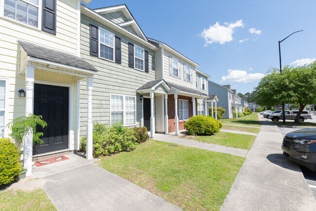 Building Photo - 304 Bridgewood Dr