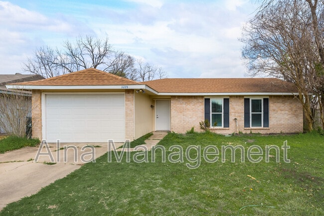 Building Photo - 1609 Whiteoak Dr