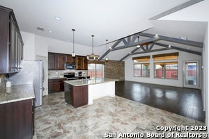 Building Photo - 842 Wall St