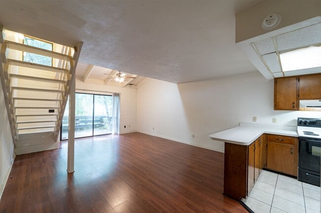 Building Photo - 1349 Rumba Ln