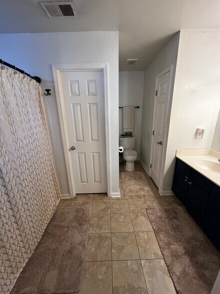 Building Photo - 13232 Lampmeade Ln